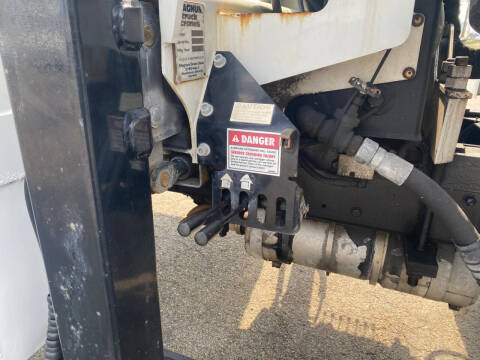 2008 Freightliner M2 106