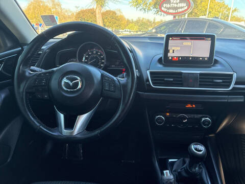 2016 Mazda MAZDA3 i Grand Touring