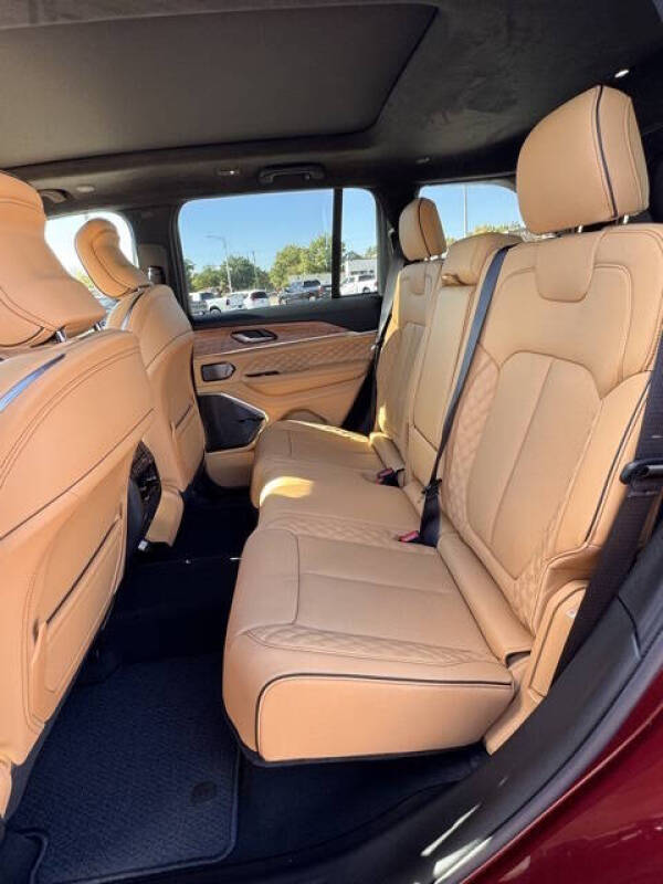 2025 Jeep Grand Cherokee Summit