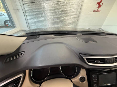 2014 Nissan Rogue SL