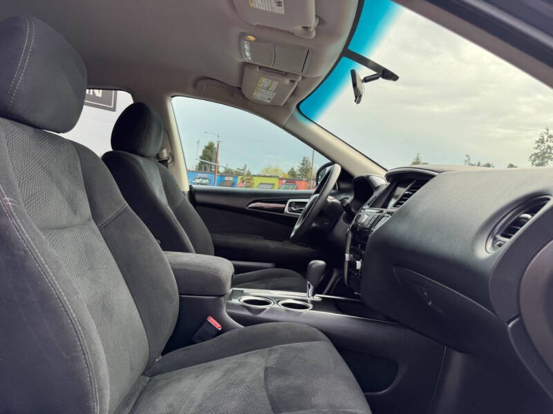2015 Nissan Pathfinder S
