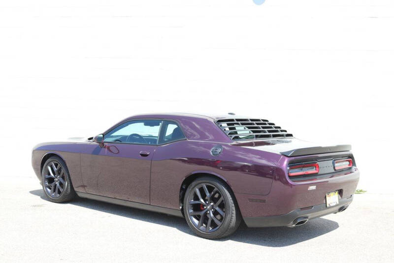 2022 Dodge Challenger SXT