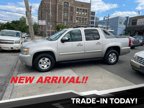 2007 Chevrolet Avalanche for sale at Nick Jr's Auto Sales in Philadelphia PA