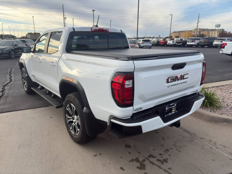 2023 GMC Canyon AT4