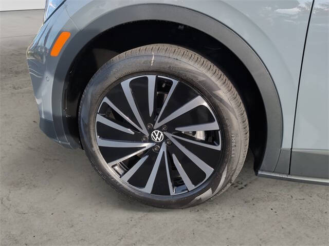 2025 Volkswagen ID.4 Pro