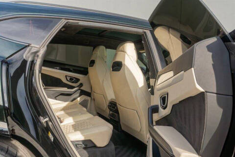 2020 Lamborghini Urus