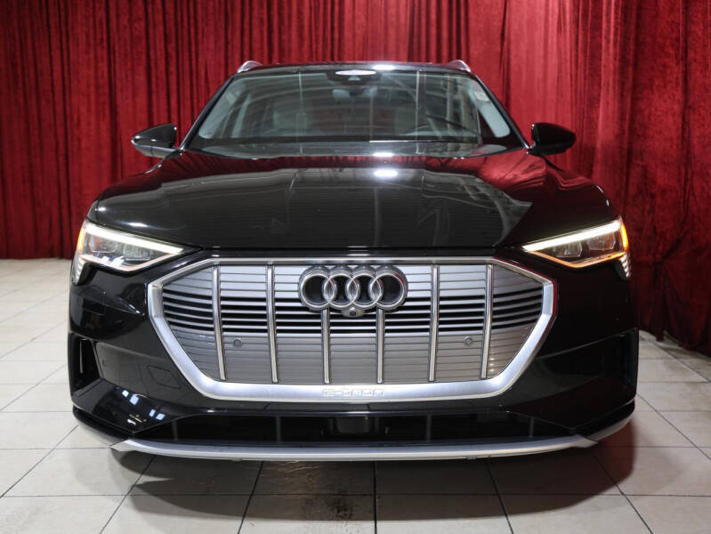 2019 Audi e-tron quattro Premium Plus