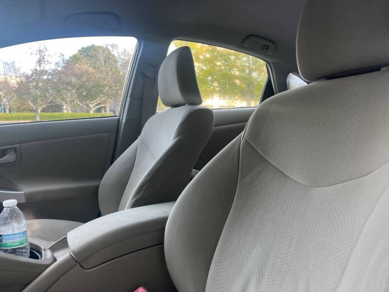 2011 Toyota Prius Two