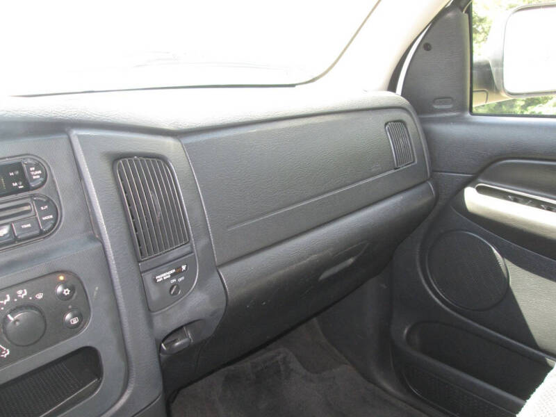 2004 Dodge Ram 2500 SLT
