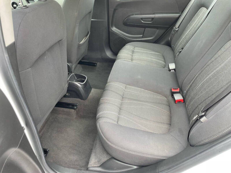 2016 Chevrolet Sonic LT Auto