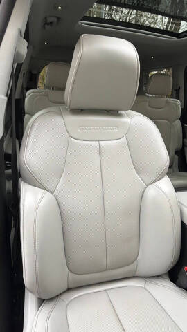 2022 Jeep Grand Cherokee L Overland