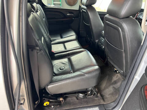 2011 Cadillac Escalade EXT Premium