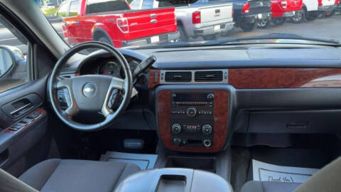 2012 Chevrolet Avalanche LS