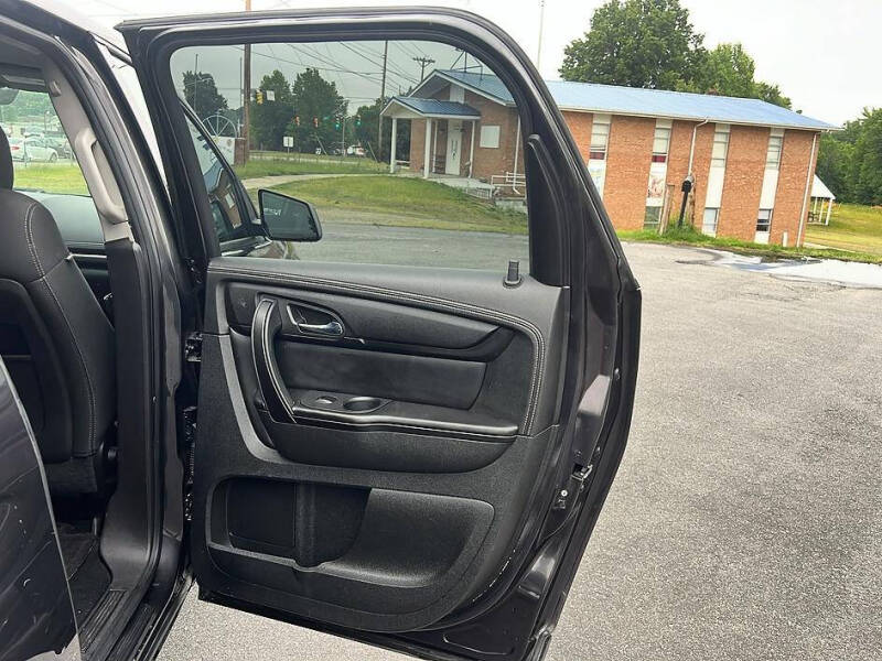 2015 GMC Acadia SLE-2