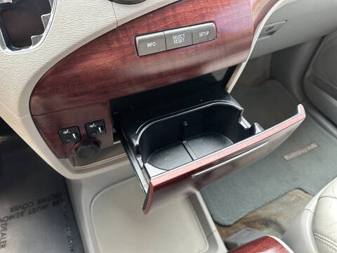 2014 Toyota Sienna XLE 8-Passenger