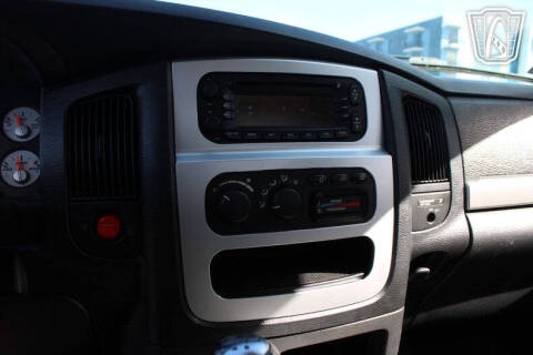 2005 Dodge Ram 1500 SRT-10