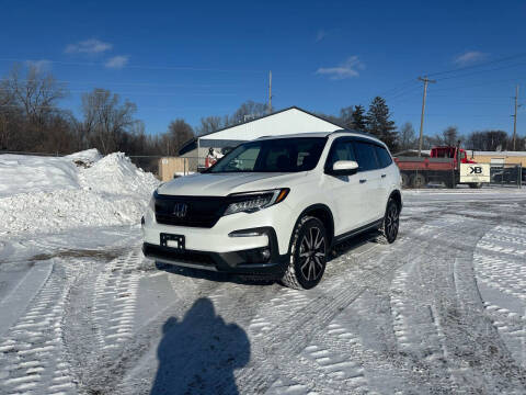 2021 Honda Pilot for sale at ONG Auto in Farmington MN