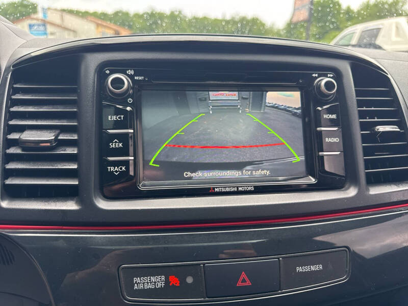 2017 Mitsubishi Lancer LE