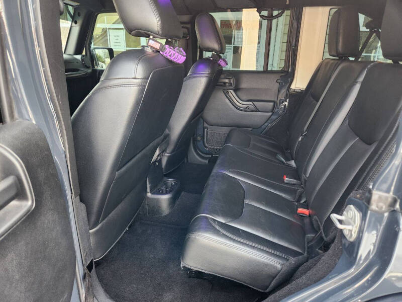 2017 Jeep Wrangler Unlimited Smoky Mountain