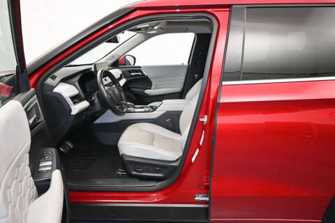 2025 Mitsubishi Outlander SEL