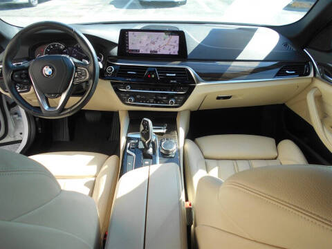 2019 BMW 5 Series 530i