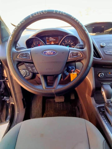 2019 Ford Escape S