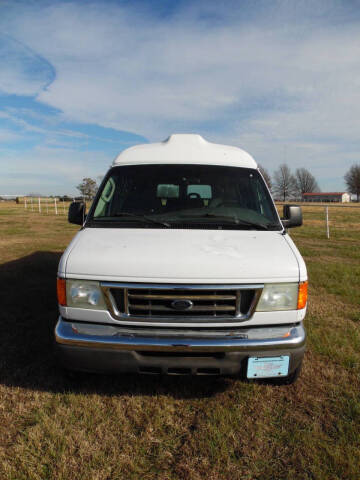 2004 Ford E-Series E-250
