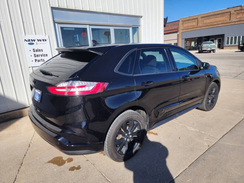 2022 Ford Edge SE