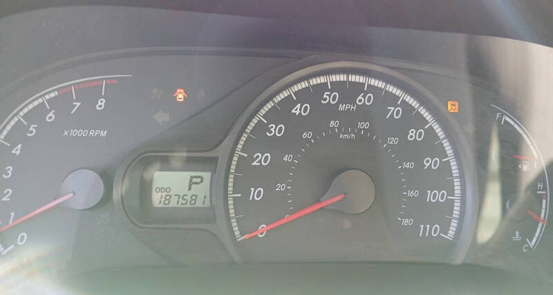 2011 Toyota Sienna LE 7-Passenger