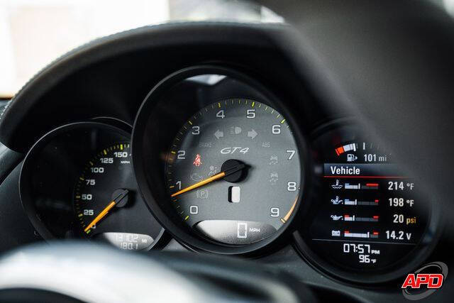 2016 Porsche Cayman GT4