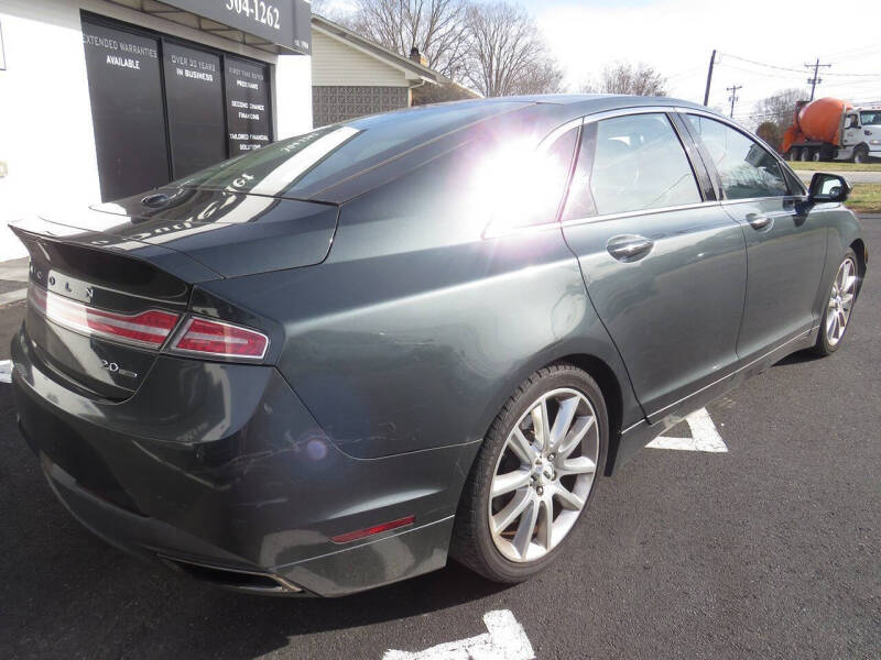 2016 Lincoln MKZ