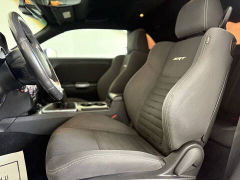 2013 Dodge Challenger SRT8 Core