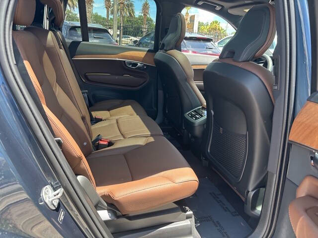 2024 Volvo XC90 B5 Plus Bright Theme