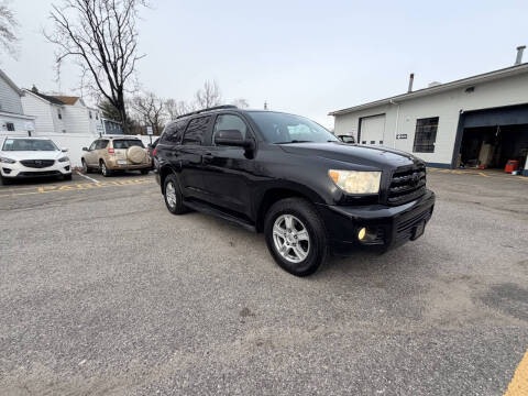 2013 Toyota Sequoia SR5