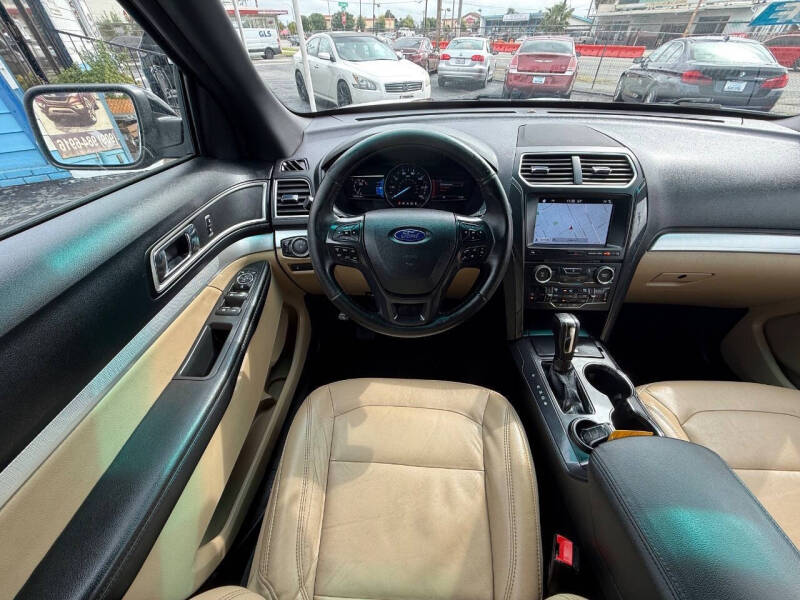 2017 Ford Explorer XLT