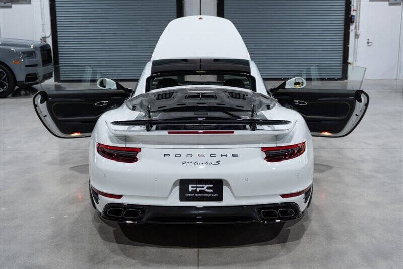 2018 Porsche 911 Turbo S