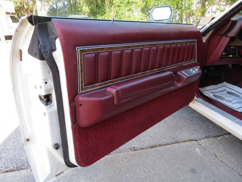 1977 Ford Thunderbird