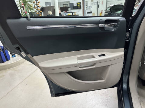 2005 Chrysler 300 Touring