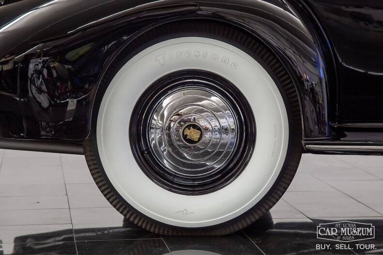 1937 Cadillac Series 85