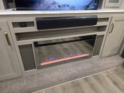 2024 Forest River Heritage Glen 36FL