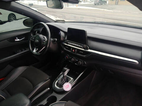 2021 Kia Forte GT Line