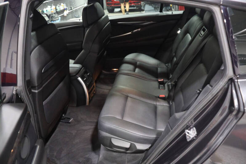 2013 BMW 5 Series 550i xDrive Gran Turismo