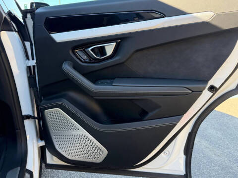 2020 Lamborghini Urus