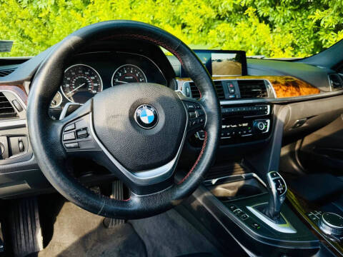 2018 BMW 3 Series 330i xDrive