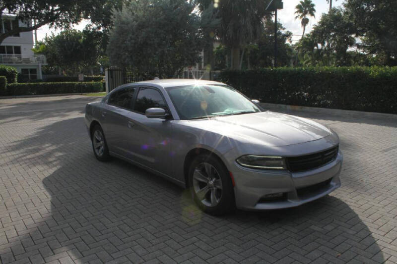 2017 Dodge Charger SXT