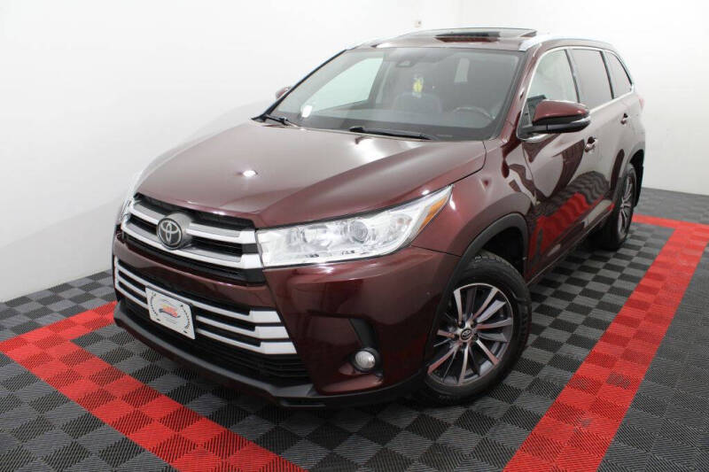 2017 Toyota Highlander SE