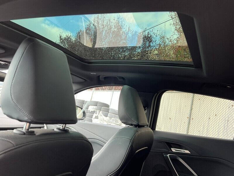 2025 BMW X2 xDrive28i