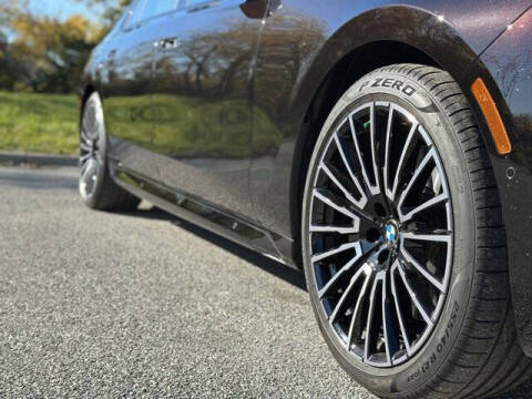 2025 BMW 7 Series 740i xDrive