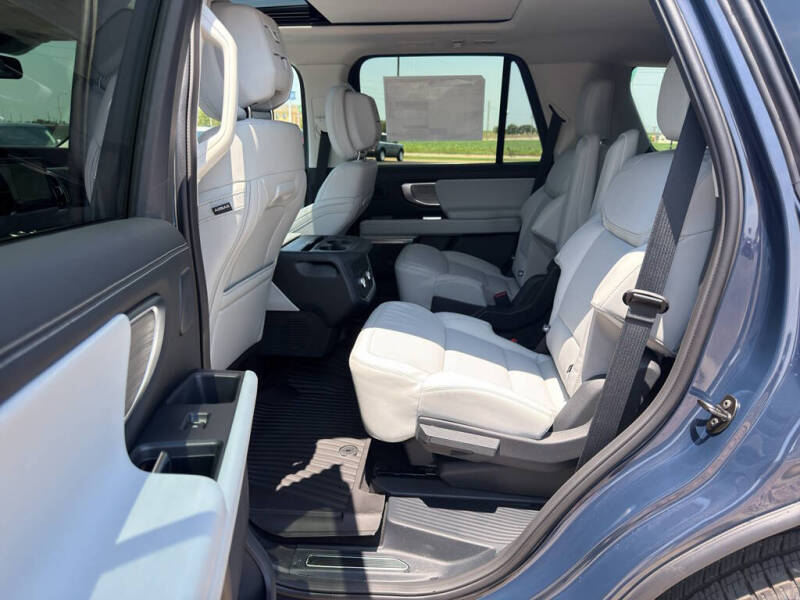 2027 Ford Expedition Platinum