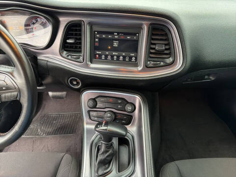 2018 Dodge Challenger SXT